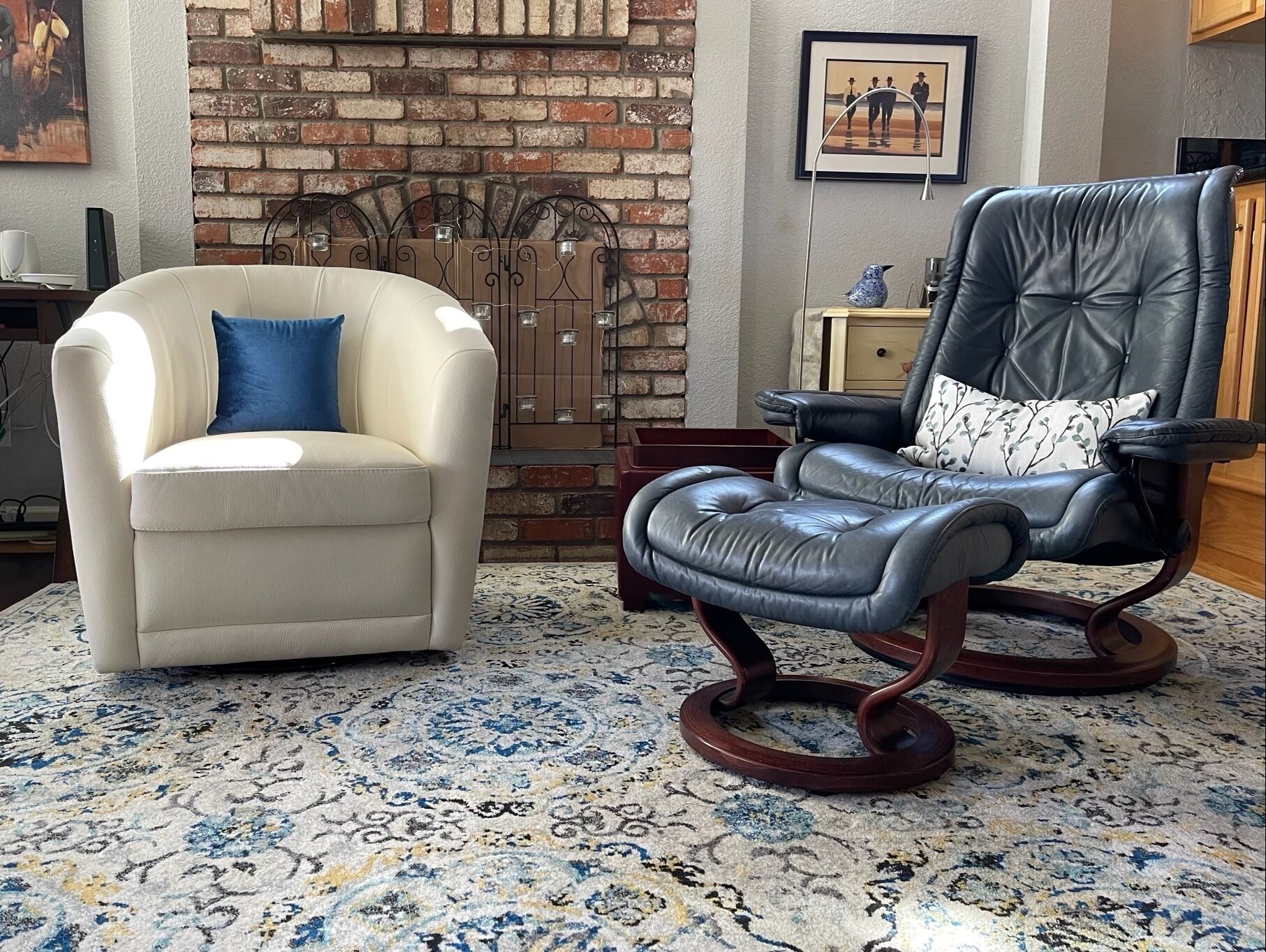 Spend July here.  Family friendly, clean, Quiet neighborhood. Work and play here