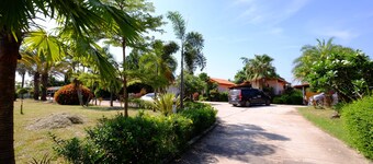 Paktraporn Resort