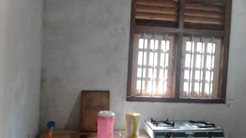 Daily continental breakfast (USD 2 per person)