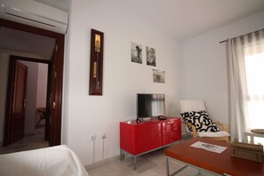 3 dormitoris, planxa i posts de planxar, wifi gratuïta i roba de llit 