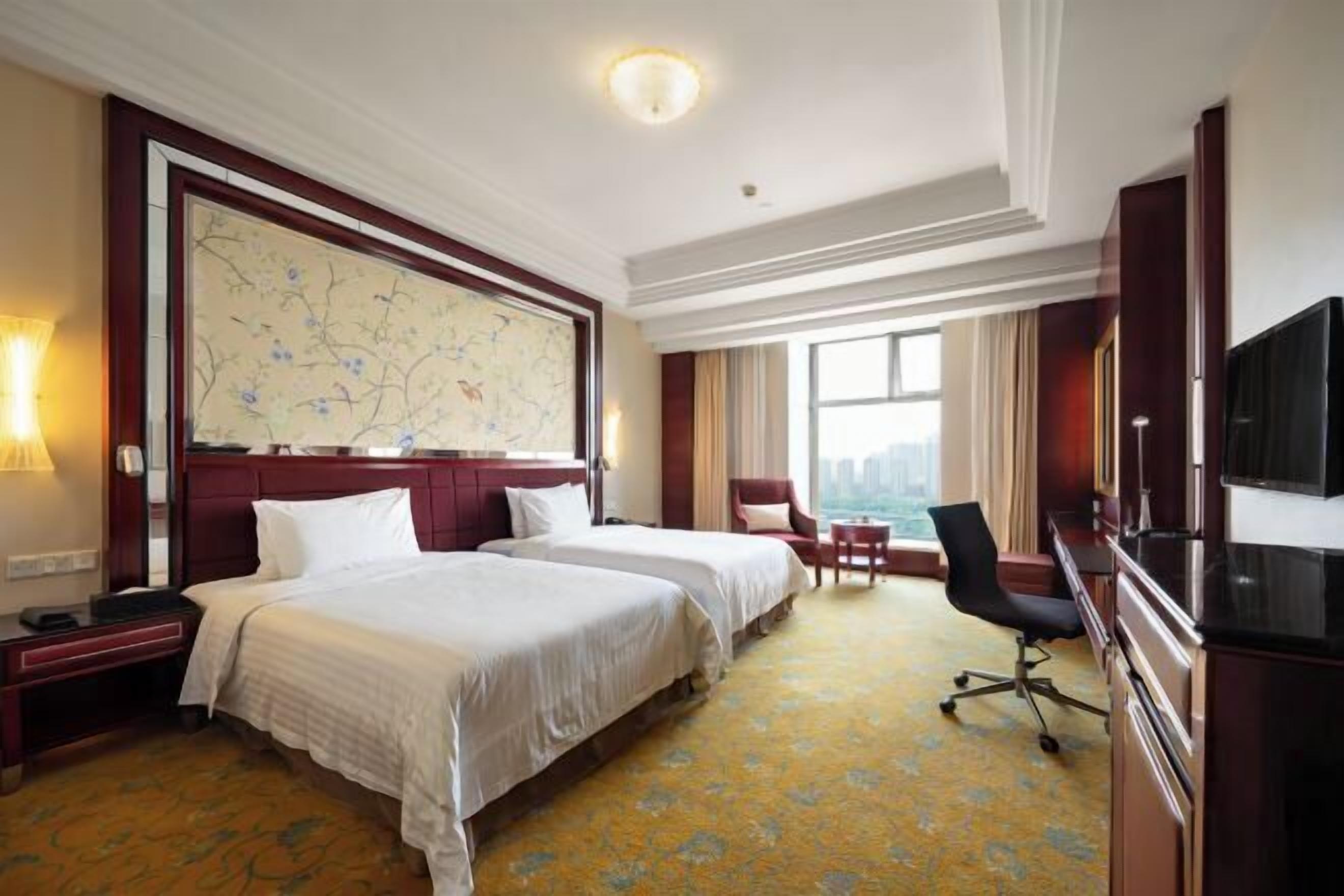 Minibar, in-room safe, desk, blackout drapes