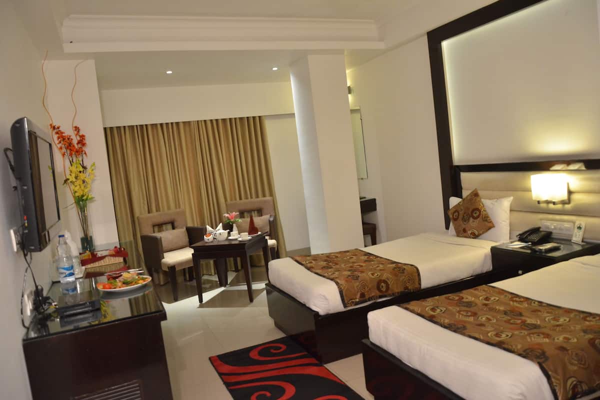 Minibar, in-room safe, desk, blackout drapes