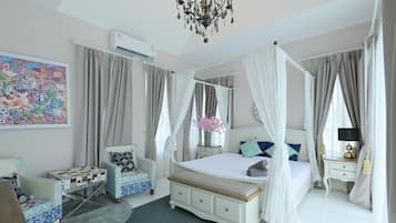 3 bedrooms, individually decorated, individually furnished, desk