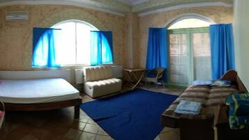 Economy Quadruple Room