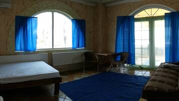 Economy Quadruple Room