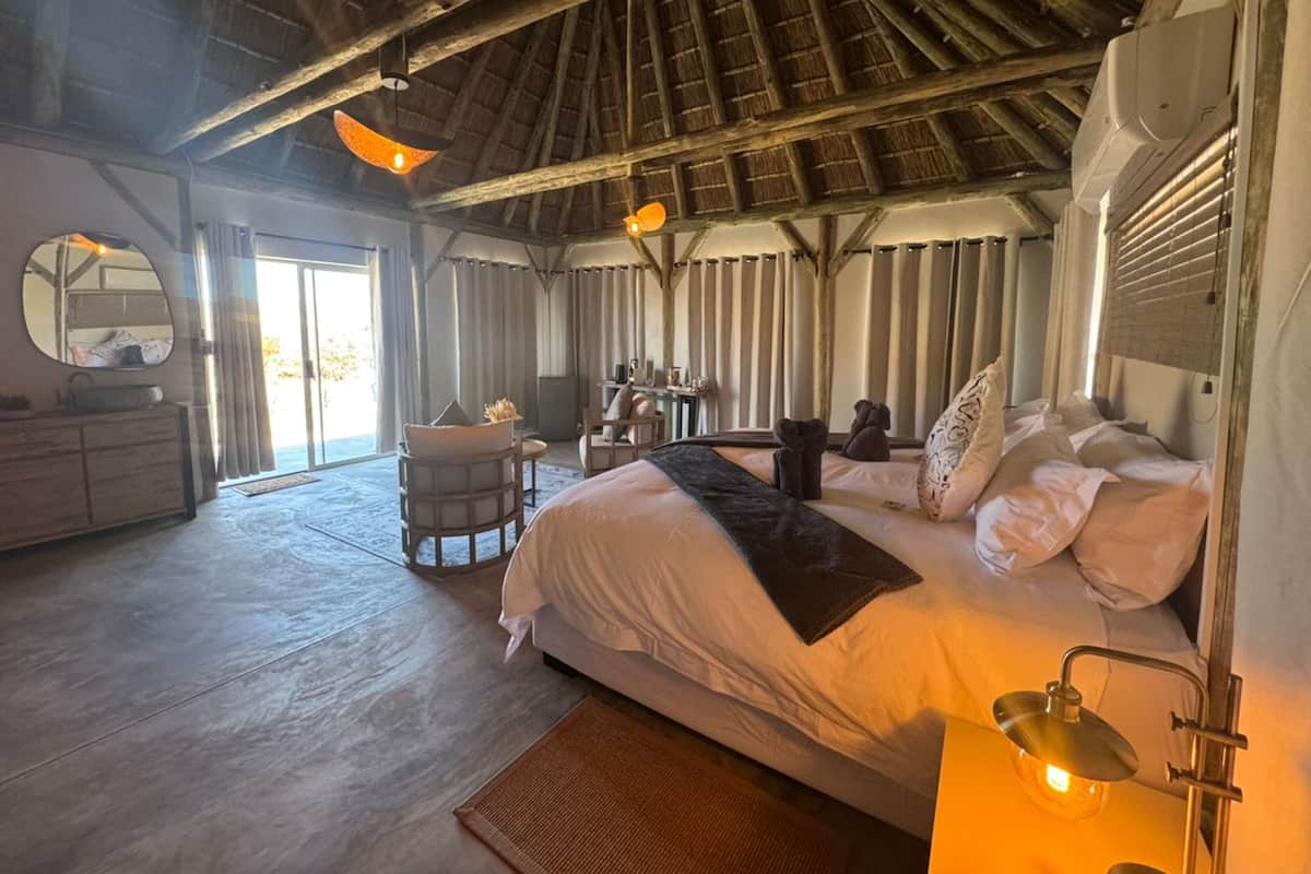 Luxury-Suite | 1 Schlafzimmer, Schreibtisch, kostenloses WLAN, BettwÀsche