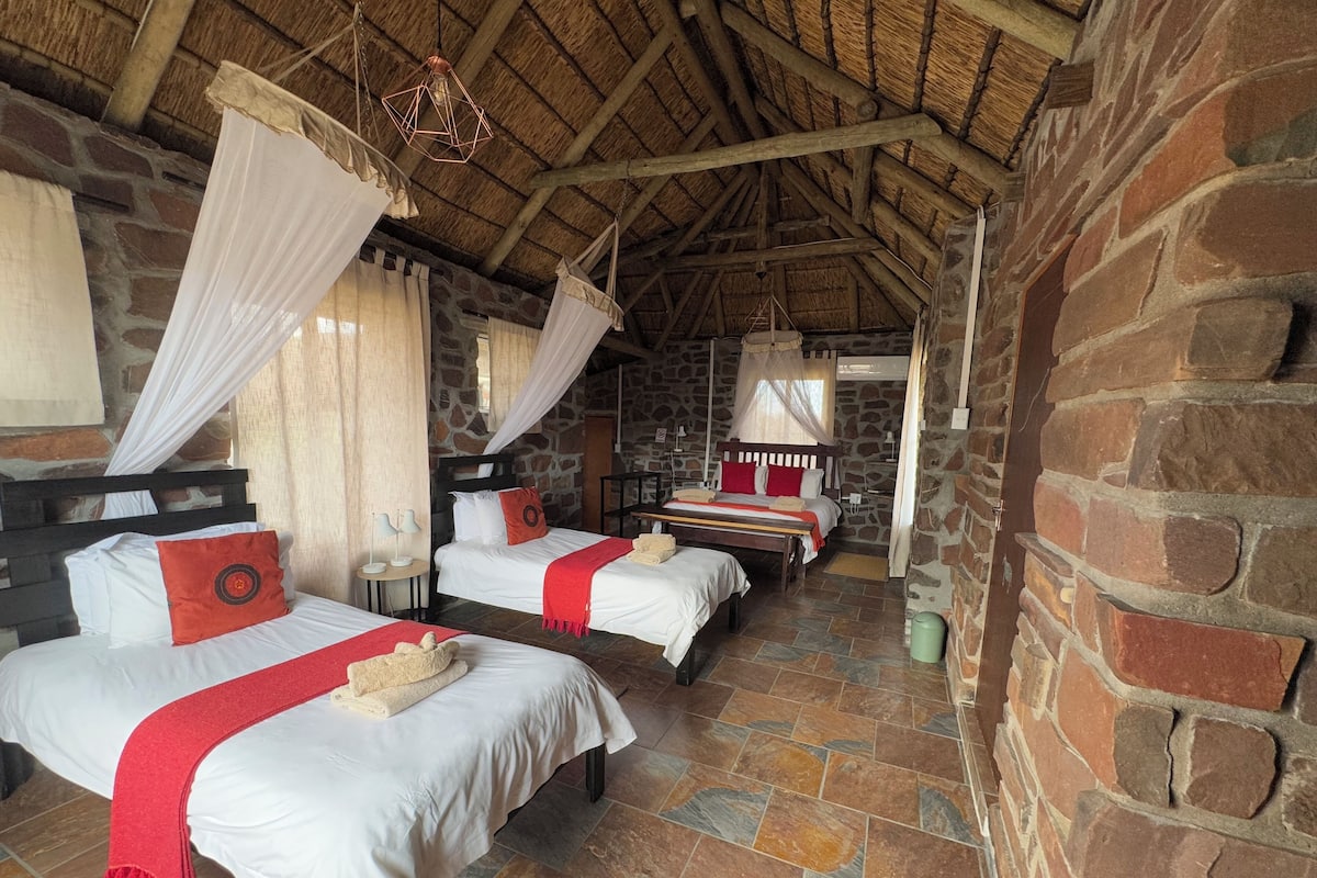 1 bedroom, desk, free WiFi, bed sheets
