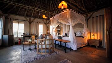 Luxe suite | Een bureau, gratis wifi, beddengoed