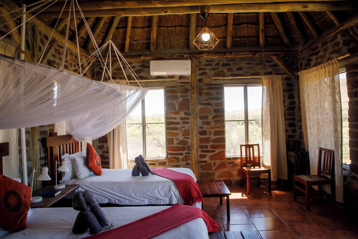 Chalet | Escritorio, wifi gratis, ropa de cama