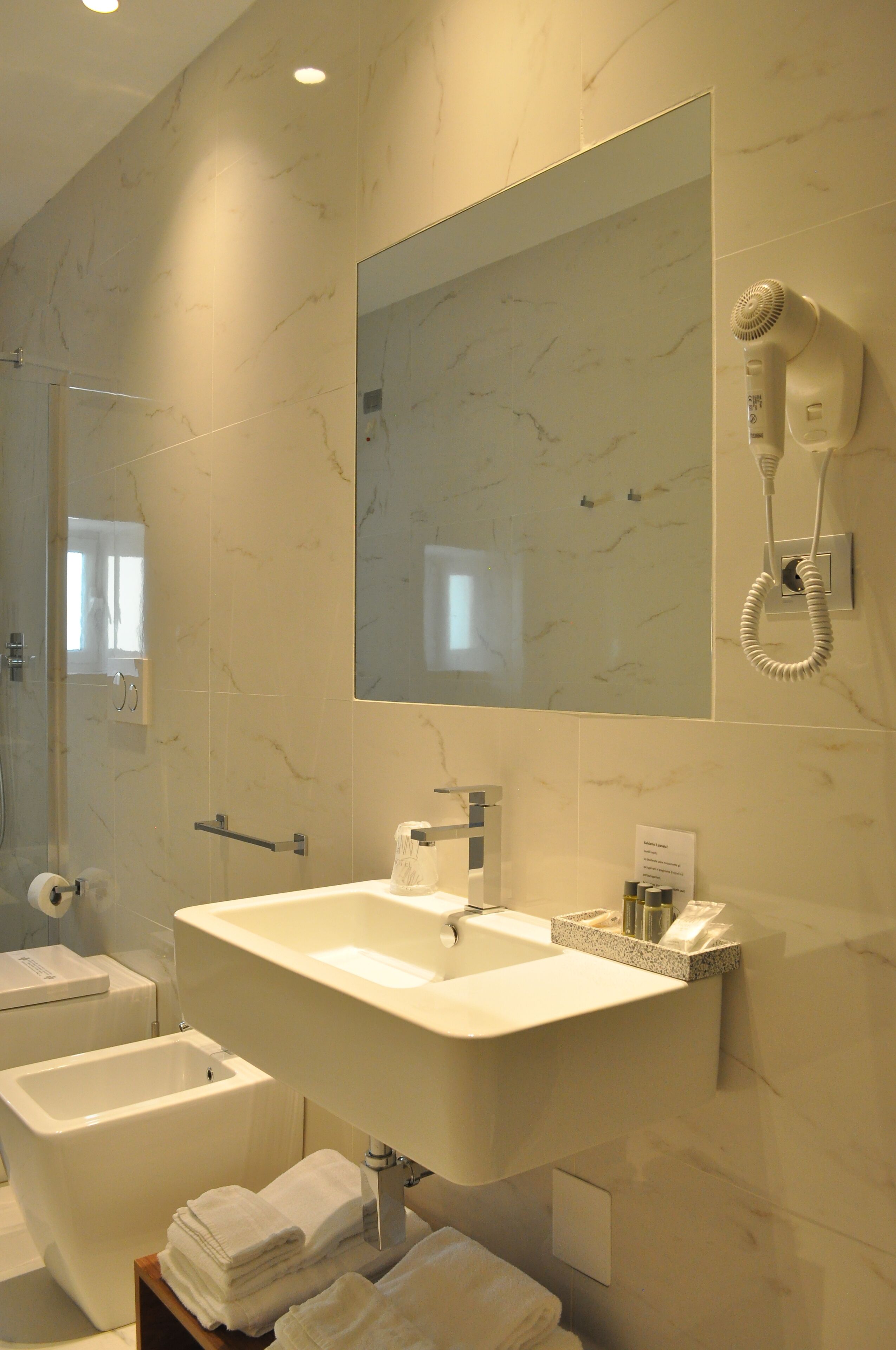 Foto - HNN Luxury Suites