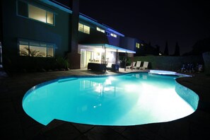 Beheizter Pool