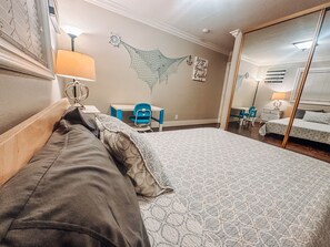 4 soverom, strykejern/-brett, wi-fi og sengetøy