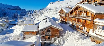 Beautiful apartment/duplex in the Savoyard style in a spectacular setting