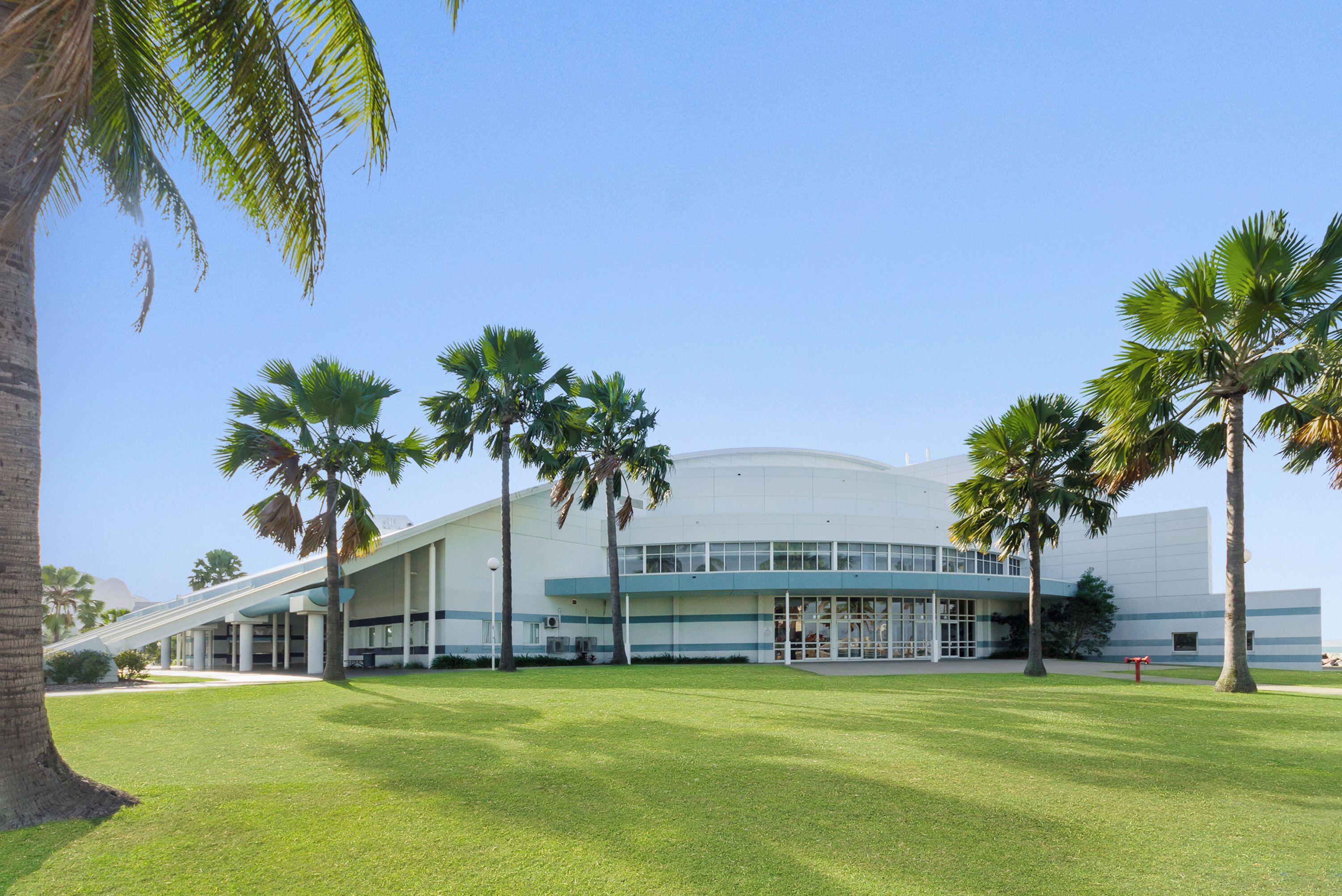 executive 2 bedrooms 1 bathroom ocean front | in-room dining