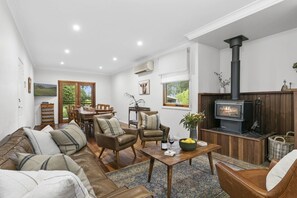 TV, fireplace, DVD player, table tennis