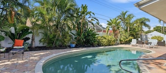 Relaxing Beachfront Escape with Private Pool