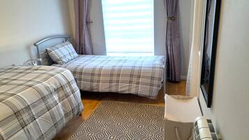 2 bedrooms, in-room safe, iron/ironing board, free WiFi