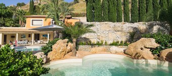 Splendid villa with pool, wellness area, football pitch in Agrigento - 14 pax