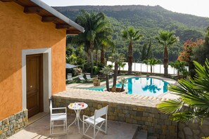 Outdoor dining - Splendid villa with pool, wellness area, football pitch in Agrigento - 14 pax (Agrigento)