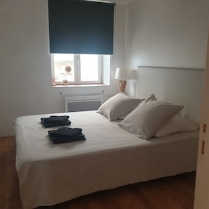 2 chambres, accĂšs Internet, draps fournis