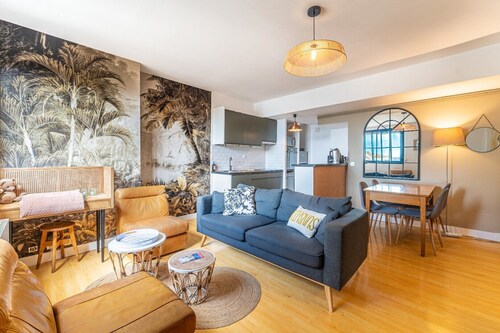 Superbe appartement joliment décoré pour 4 p sur les Quais de Bordeaux