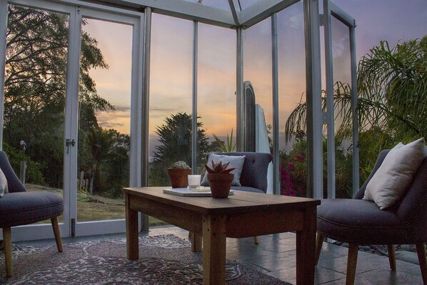 Familie huis | Woonkamer | Flatscreentelevisie