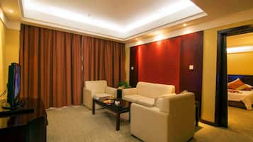 Premium bedding, minibar, blackout curtains, soundproofing