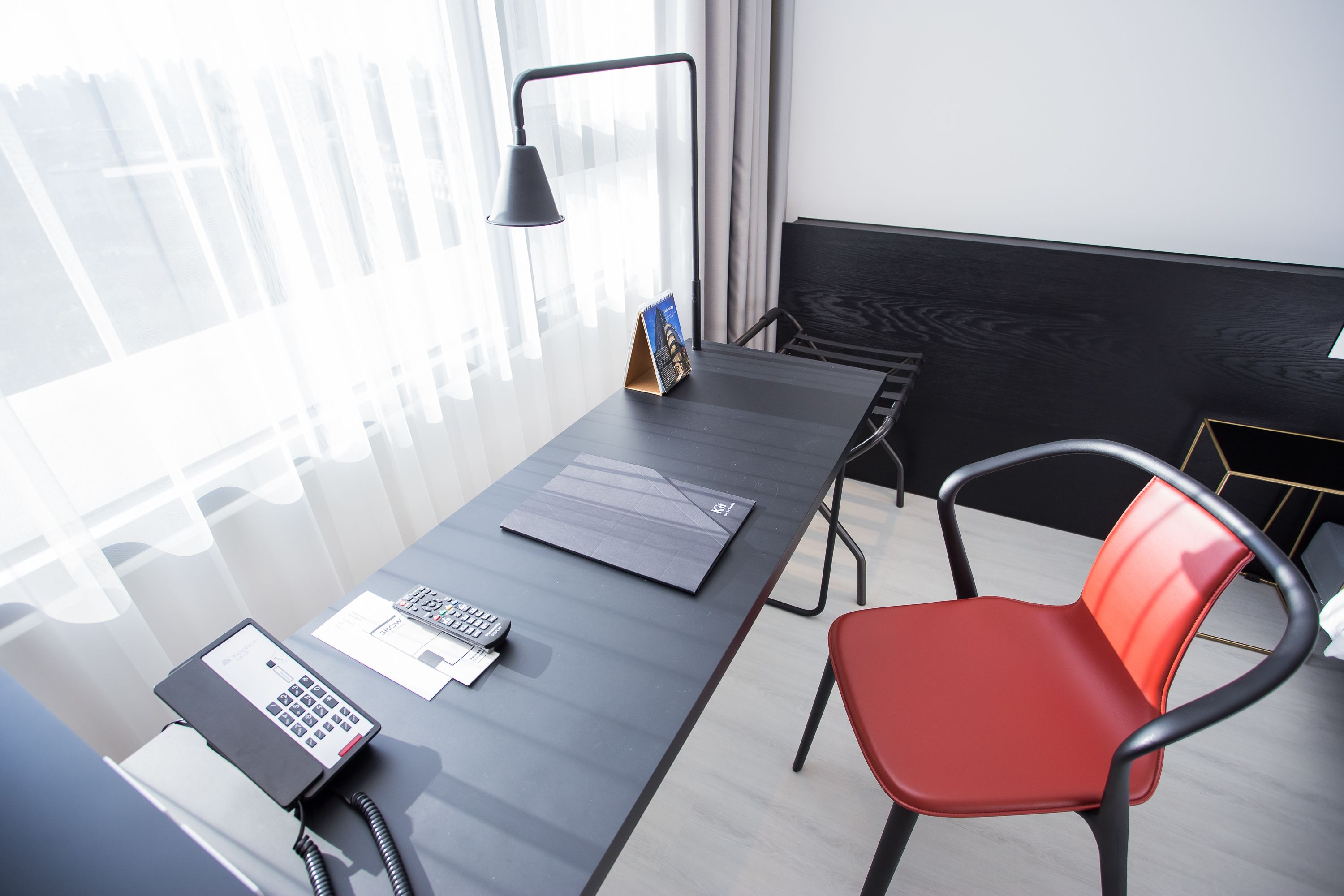 standard double room | 1 bedroom, in-room safe, desk, blackout curtains