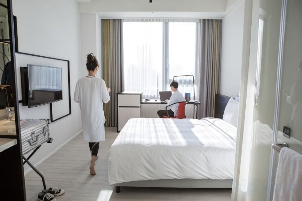 1 bedroom, in-room safe, desk, blackout drapes