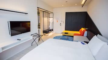 Suíte luxo, 1 cama Queen | Vista do quarto