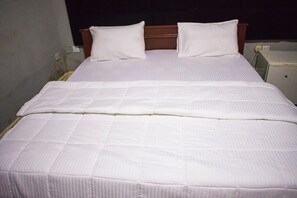 Standard-Doppelzimmer | Schreibtisch, Internetzugang