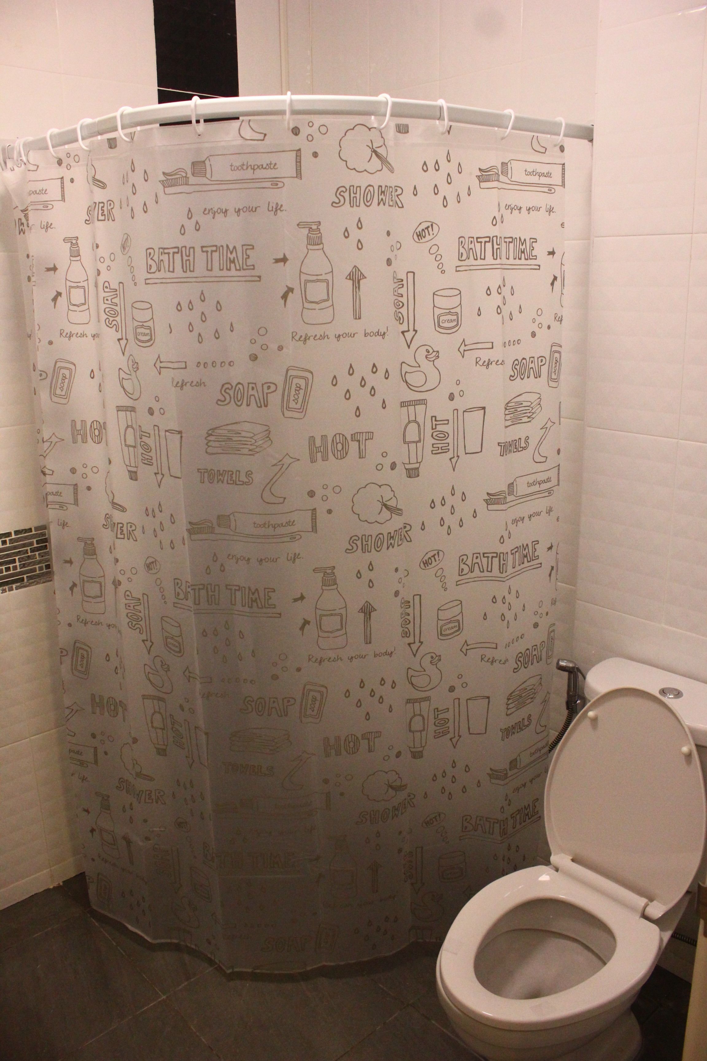 Basic Shared Dormitory | Bathroom | Shower, free toiletries, towels