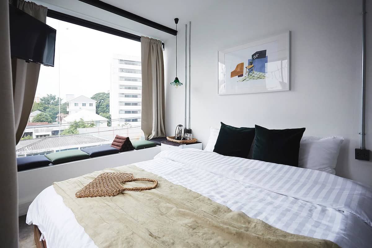 No.7 Top Corner View with Terrace | Minibar, desk, blackout drapes, free WiFi