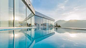 D Suite (Please contact the property when booked during 10 PM-8 AM) | Balcony