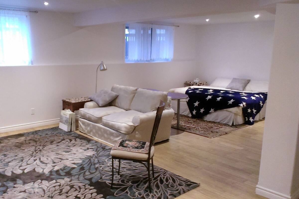 Suite clásica, 1 cama King size | Insonorización, tabla de planchar con plancha y wifi gratis