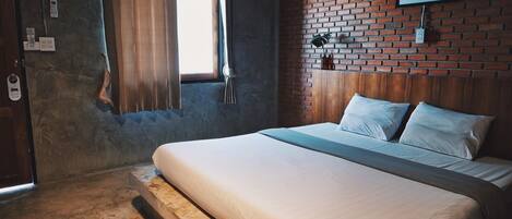 Standard Double Room | Desk, free WiFi