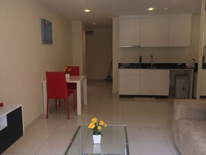 1-Bedroom Apartment | Room amenity - Art on the Hill (Pattaya)