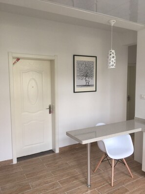 Apartment, 3 Schlafzimmer | 3 Schlafzimmer, Schreibtisch, Verdunkelungsvorhänge