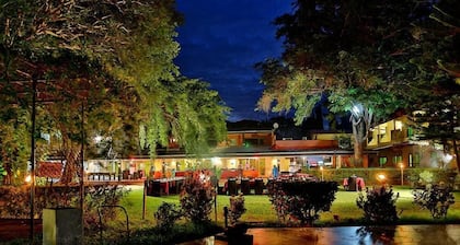 Miridiya Lake Resort