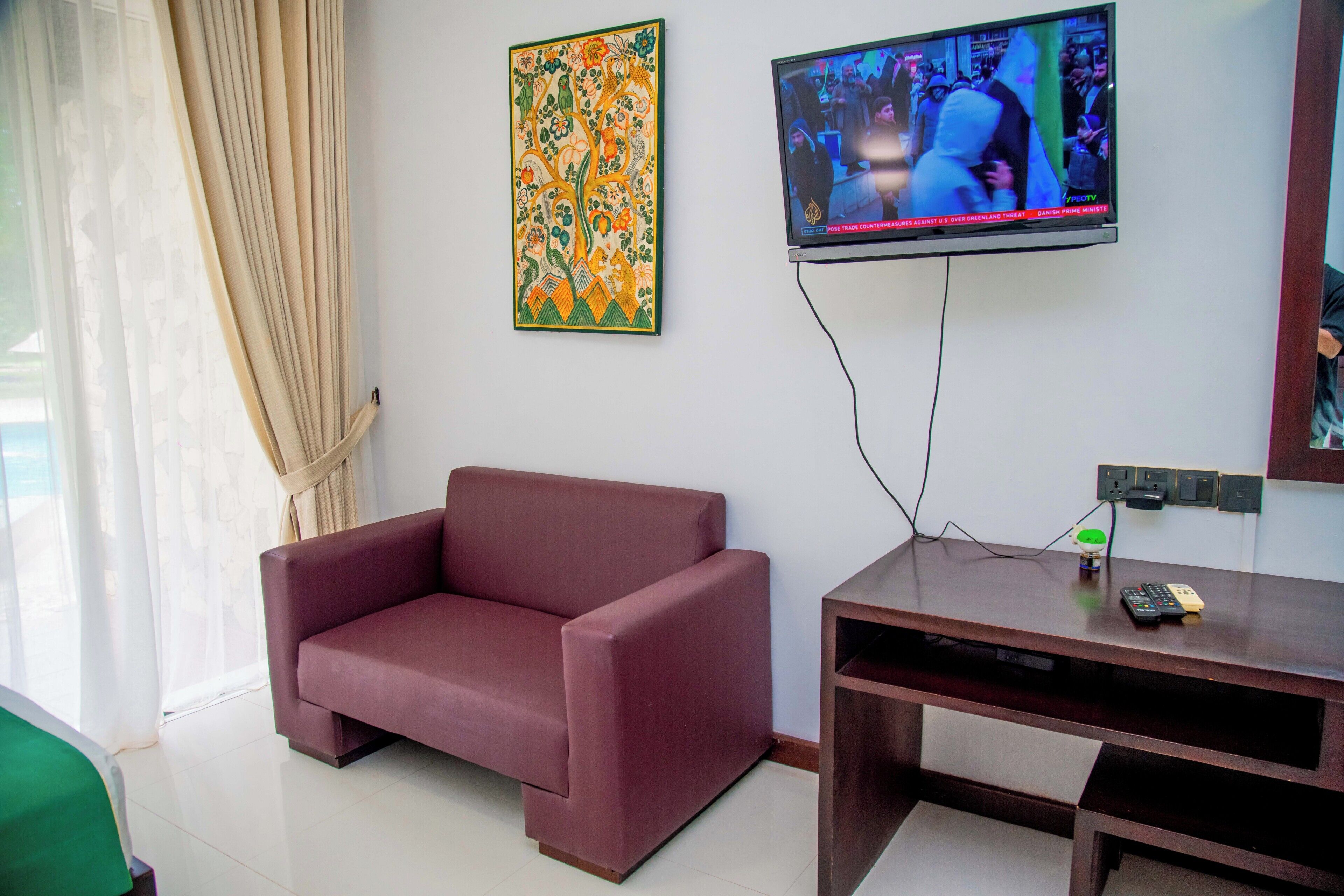 Deluxe Triple Room | Premium bedding, minibar, in-room safe, desk