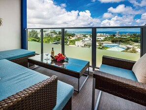 Sky Double Twin (Upper Floor, 55.1sqm, 2LDK) | Beach/ocean view - ZOE RESORT THE Sunset Village OKINAWA CHATAN (Chatan)