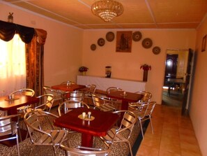 Petit déjeuner continental compris tous les jours