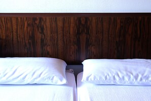 Apartment, 1 Bedroom, Ground Floor (Apt 8) | Rollaway beds, bed sheets - Agriturismo Prato Grande (Loiano)