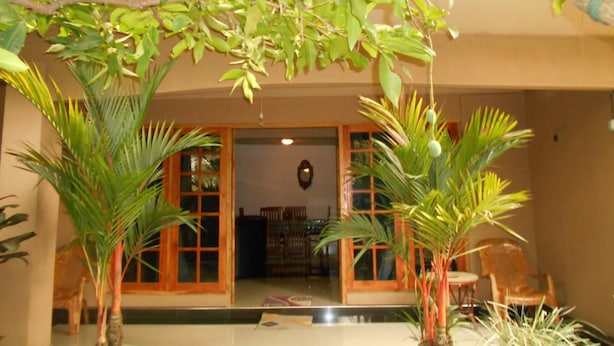 Front of property - evening/night - House Of Esanya (Negombo)