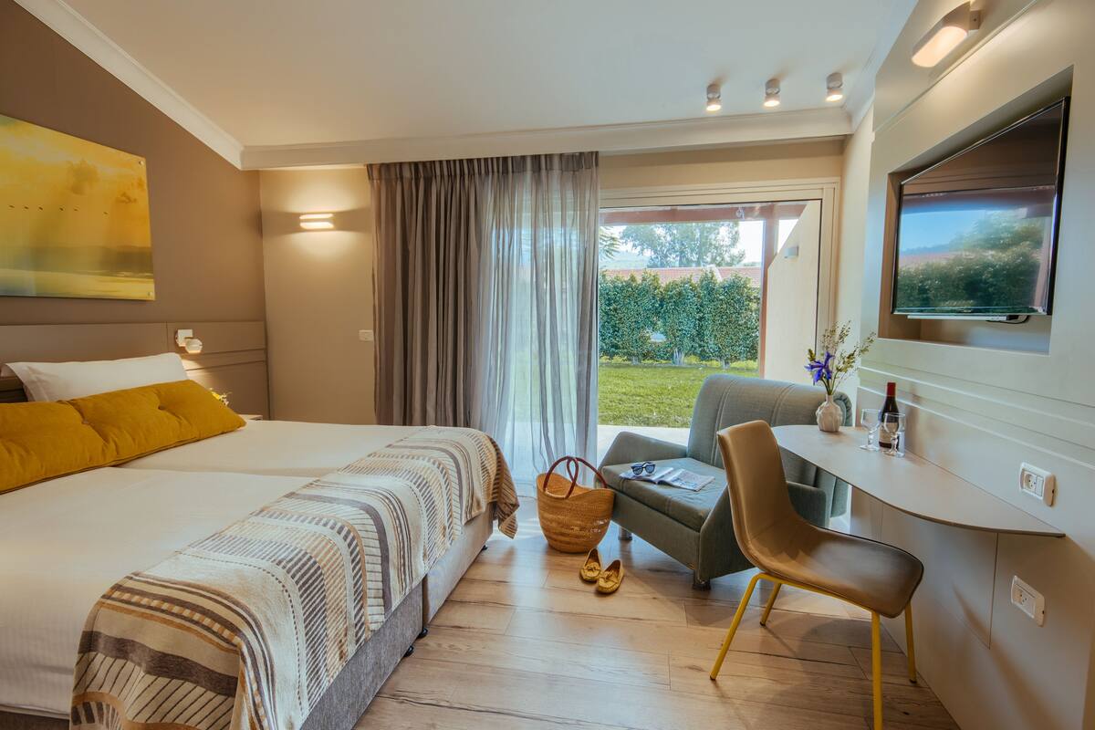 Hermon Garden | In-room safe, desk, blackout drapes, cribs (surcharge)