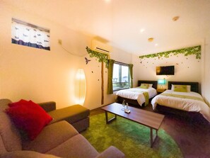 Free WiFi, bed sheets - The Bonds (Matsuyama)