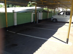 Parken ohne Service (kostenlos)