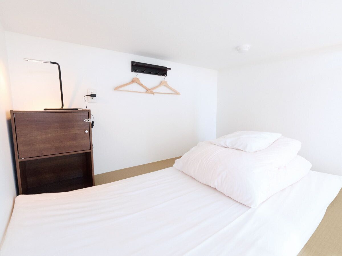 Cubrecamas, wifi gratis y ropa de cama 