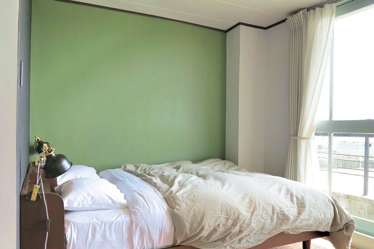 Edredones de plumas, wifi gratis, ropa de cama