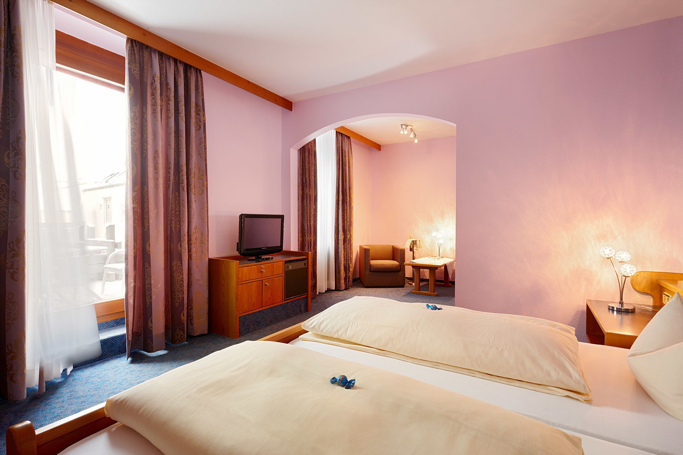 comfort double room | in-room safe, desk, iron/ironing board, free wifi